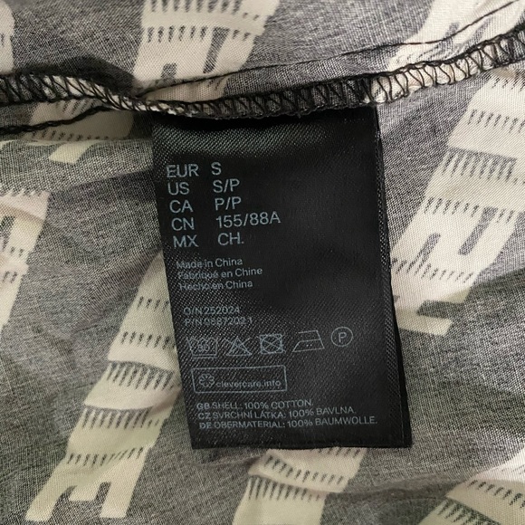Billie Eilish Divided H&M Shirt Size S - Picture 5 of 6